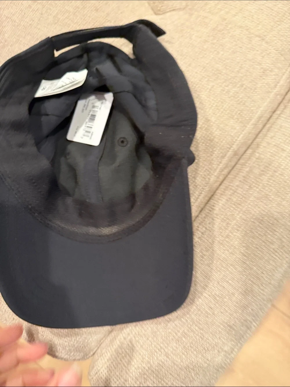 ALO Yoga Black Logo Baseball Cap - Picture 3 of 3